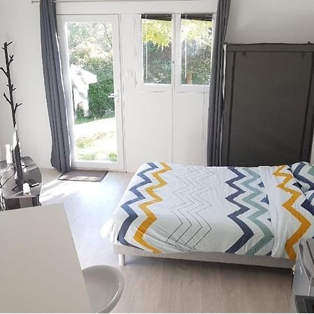 Studio Cozy Tout Confort Chez L'Habitant Apartment La Roche-sur-Yon Bagian luar foto